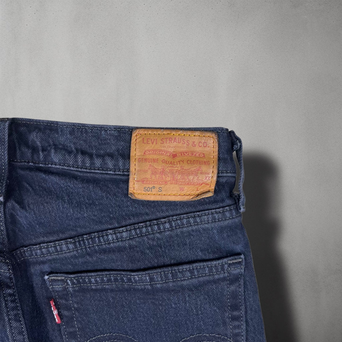 Ladies Distressed Levis 501 - Stateside