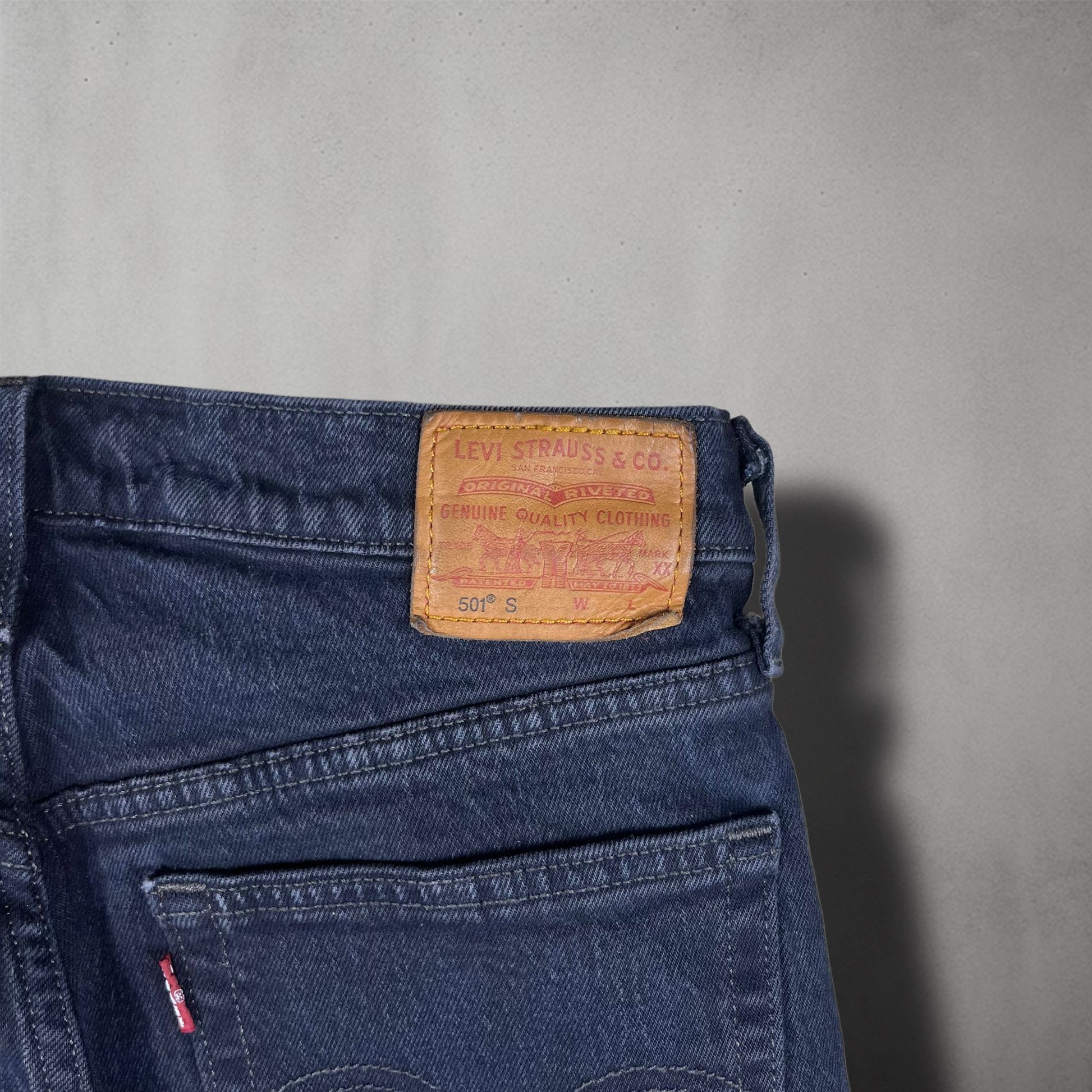 Ladies Distressed Levis 501 - Stateside